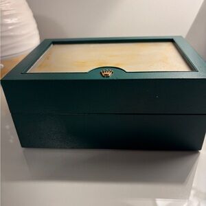 Rolex storage Green Box with Gold. Missing inlay on top of